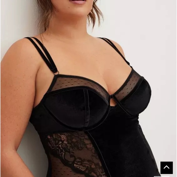 Velour And Lace Bodysuit - Picture 2 of 6